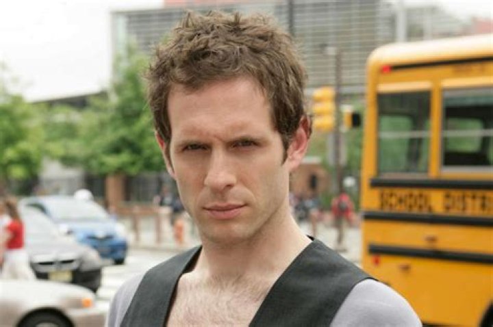 Missing It’s Always Sunny? Glenn Howerton Has a New Jerk for You