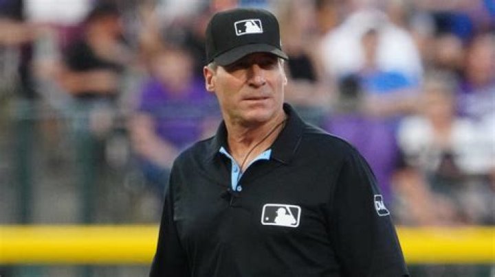MLB umpire Angel Hernandez already goes viral for ball call