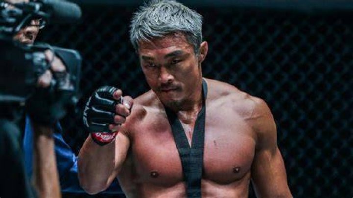 MMA Fighter Choo Sung Hoon (Akiyama) Stirs Up Dokdo Controversy Soompi