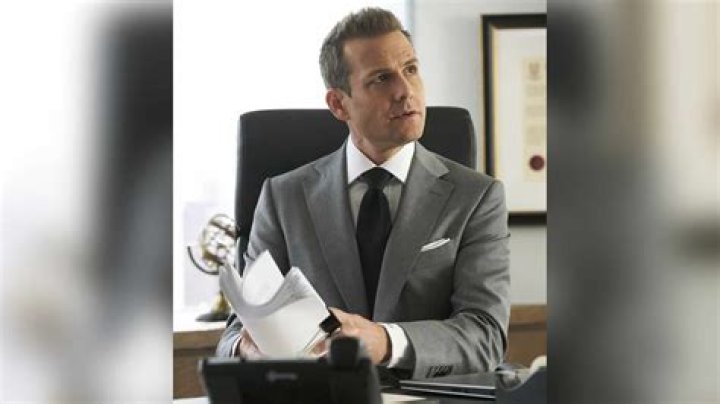 Modern Erkeğin Harvey Specter'dan Alacağı 7 Hayat Dersi