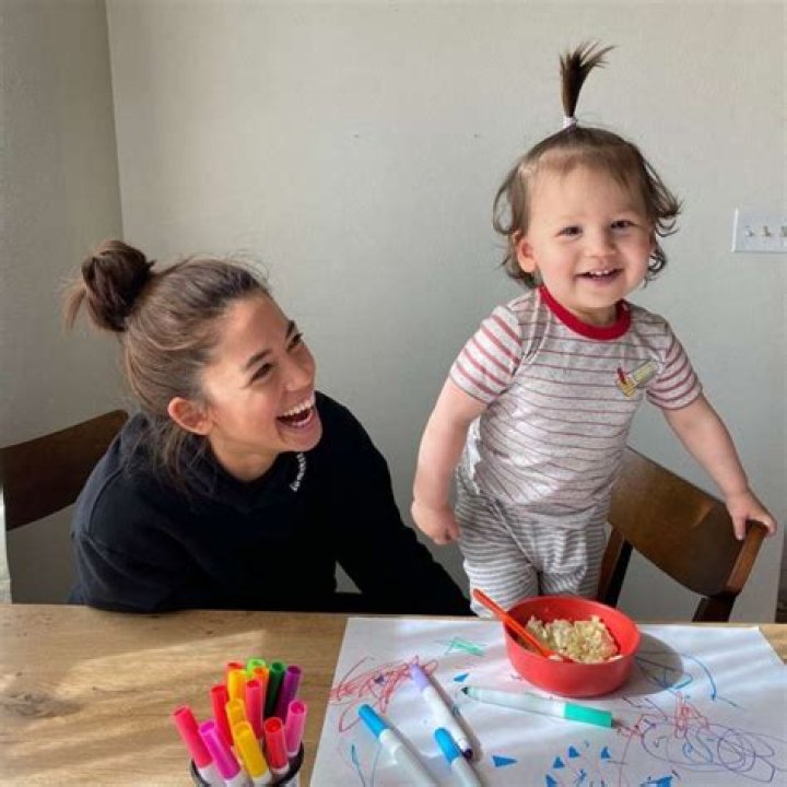 Molly Yeh Family Husband, Kids, Siblings, Parents BHW