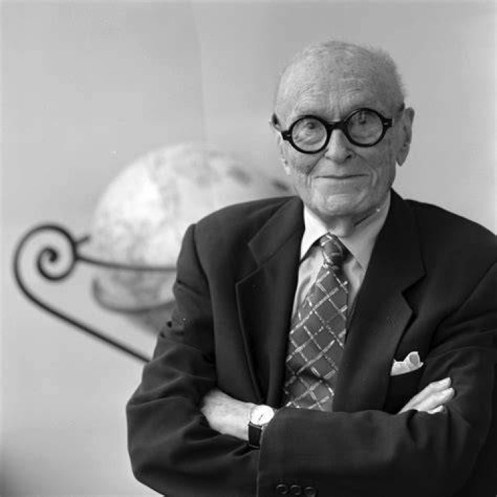 MoMA’s Philip Johnson Problem How to Address the Architect’s Legacy?