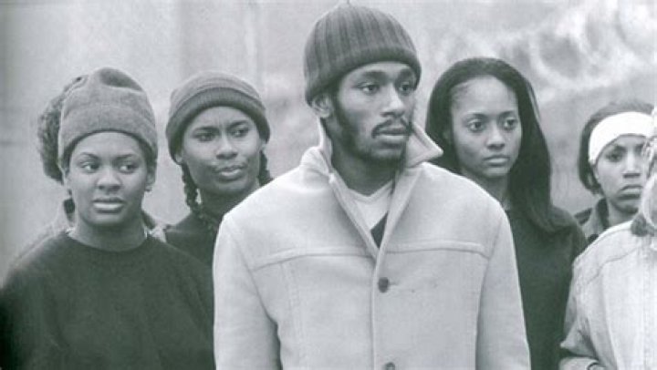Mos Def and his family allowed to stay in the country illegally, for now