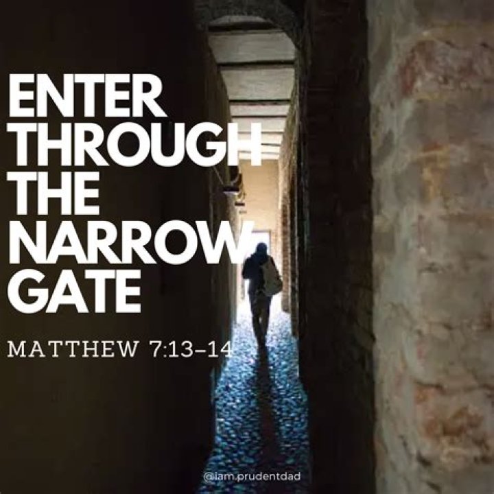 Narrow Passage Path &middot; Free photo on Pixabay