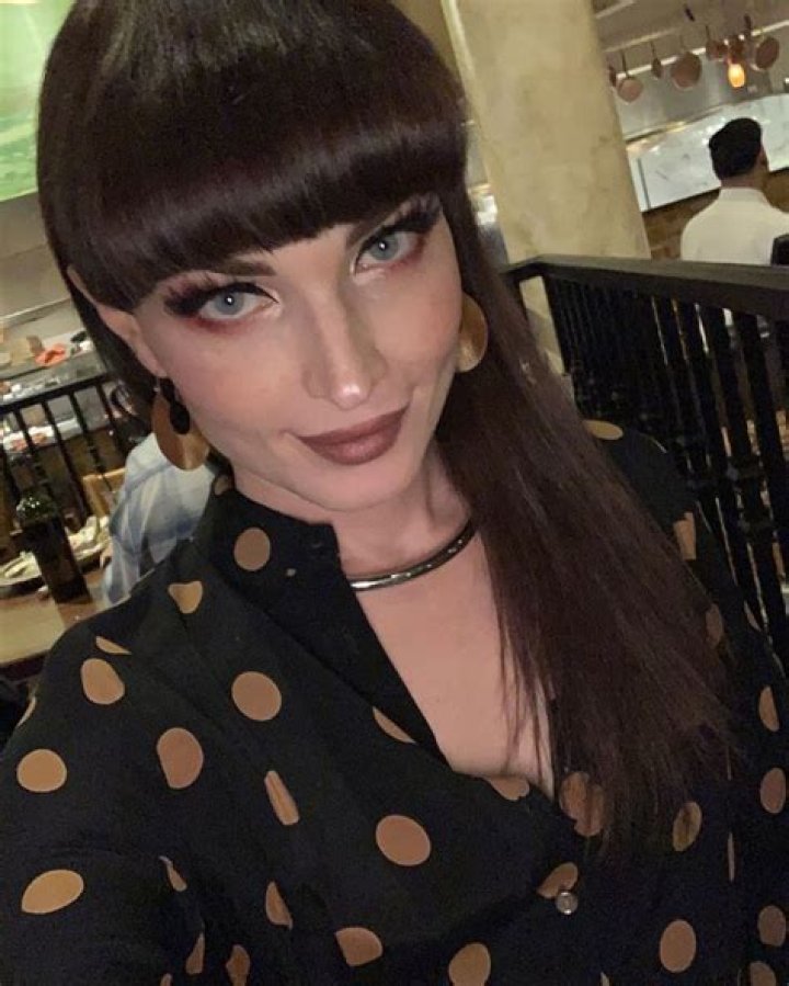 Natalie Mars on Instagram &ldquo;👩🏻&zwj;🔬&rdquo; Look f&eacute;minin, Mode, C&eacute;l&eacute;brit&eacute;s