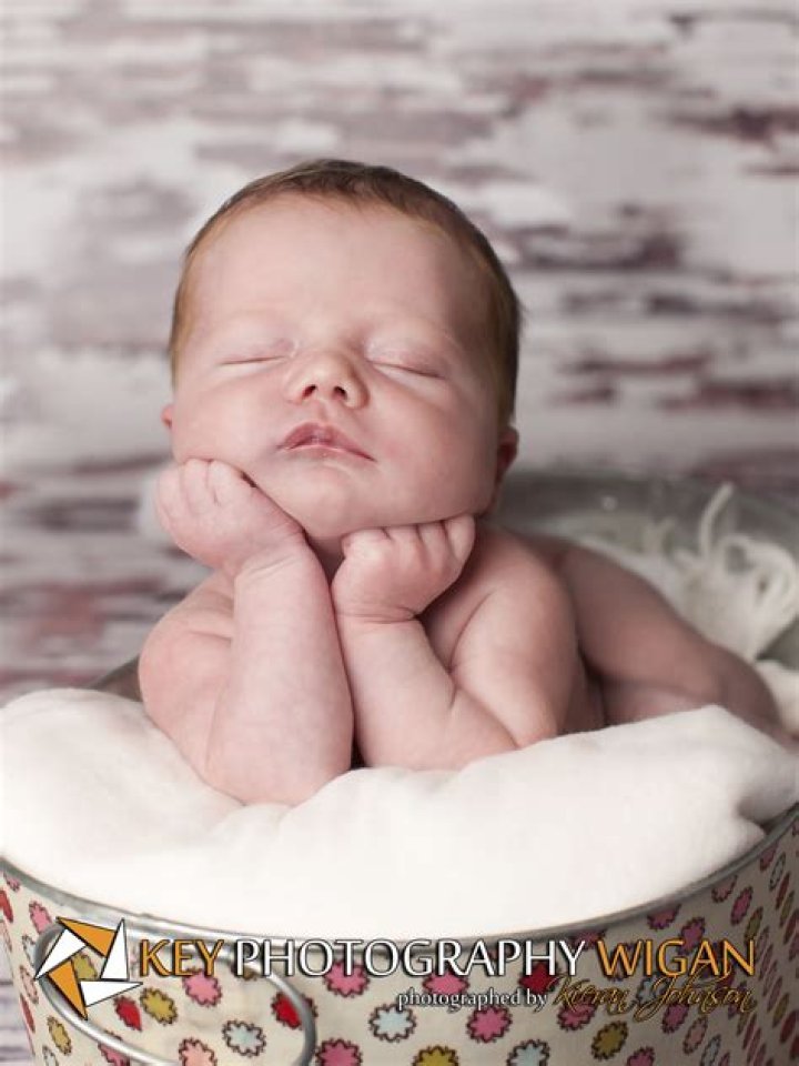 Newborn, Hand under her chin, sleeping, beautiful, posing newborns