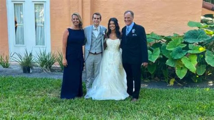 Newlywed dies in Caribbean honeymoon mishap days after tying knot Fox