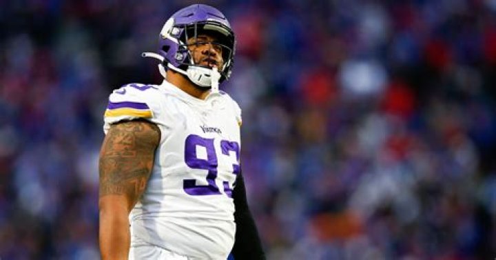NFL Free Agency Jonathan Bullard signs a new contract On3