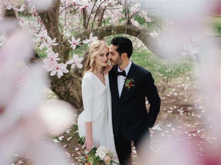 Nieku Manshadi Meet Elizabeth Lail&rsquo;s Husband Who Is A Dentist