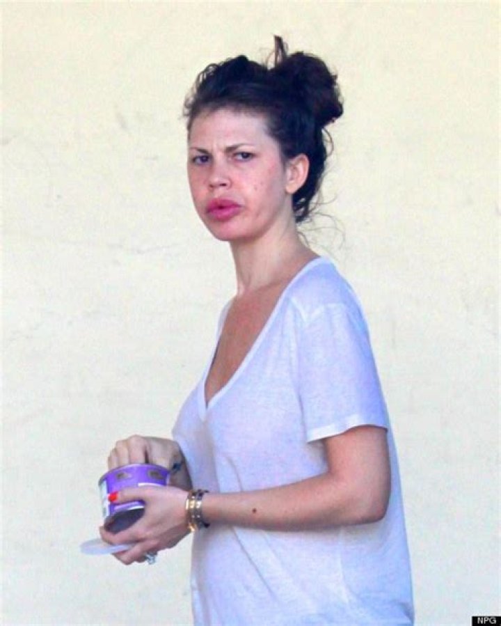 Nikki Cox Without Makeup Actress Steps Out Looking Different (PHOTOS
