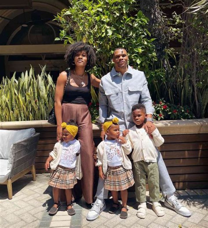 Nina Earl Oklahoma Thunder Russell Westbrook's Girlfriend (Bio, Wiki)