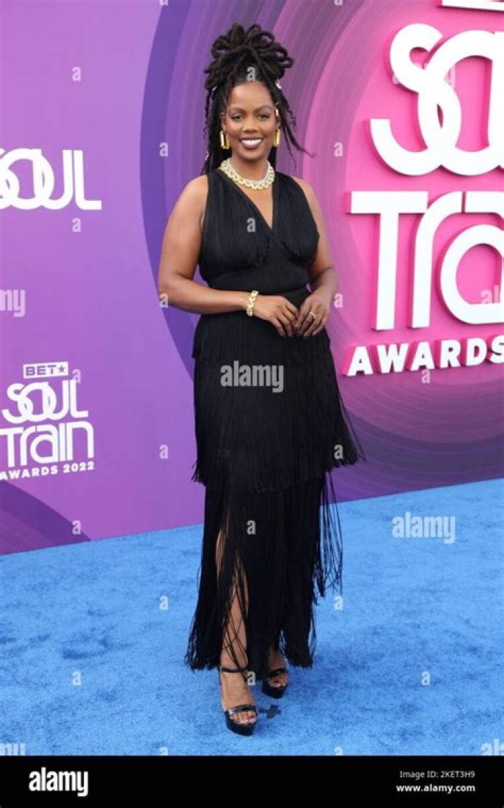 Novi Brown's Bio: Age, Birthday, Family, And Career Highlights