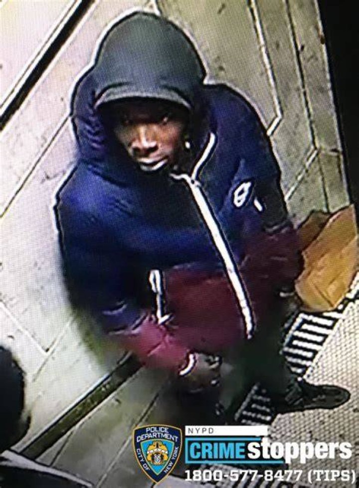 NYPD Crime Stoppers on Twitter "WANTED ROBBERY On 1/15/23 730 PM