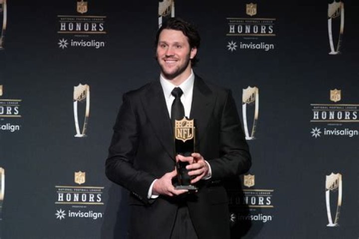 Photo of Josh Allen Holding Mitch Trubisky's Baby Goes Viral