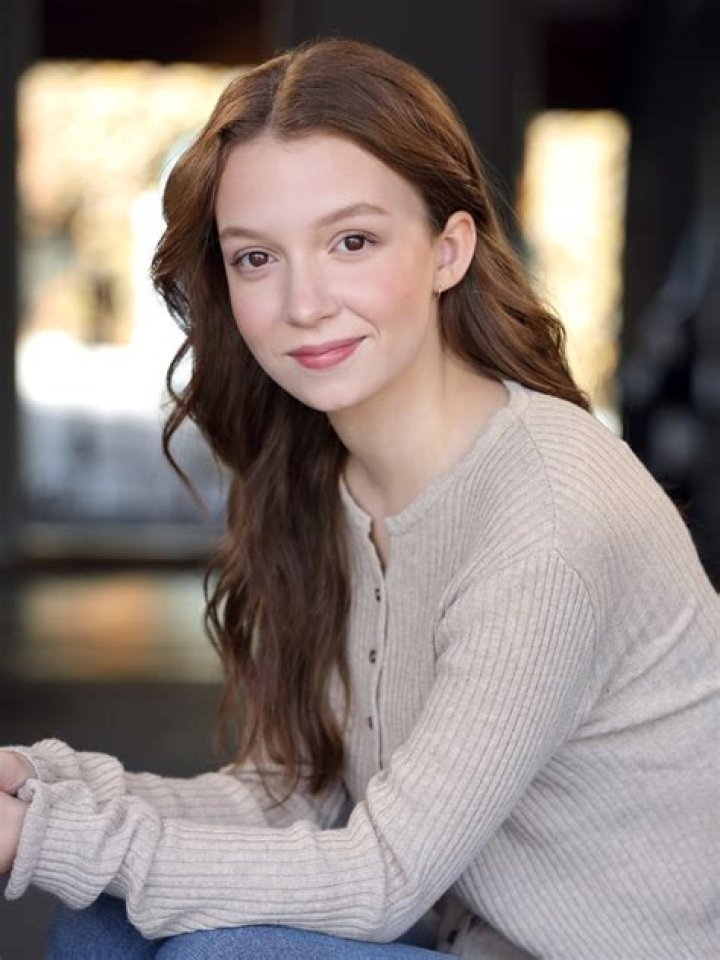 Picture of Zoe Wiesenthal