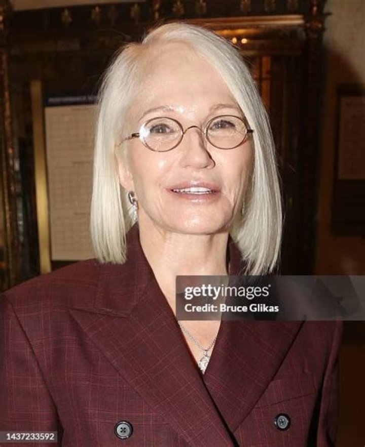 Pictures of Ellen Barkin