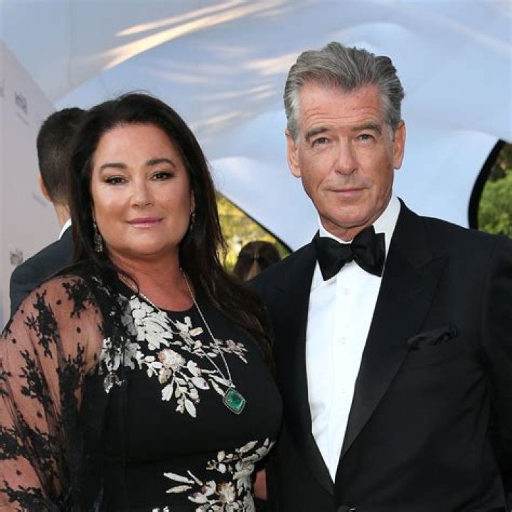 Pierce Brosnan wife(Keely Shaye Smith) Weight Loss, Age, Net Worth, IG