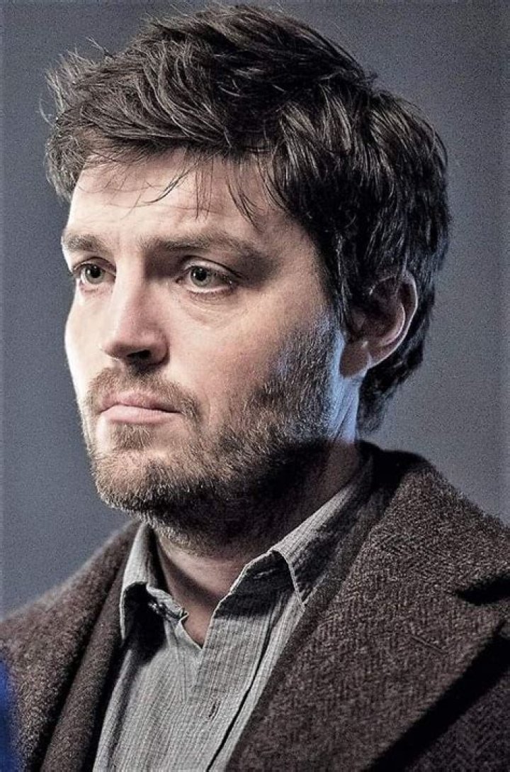 Pin by Margaret Burton on TOM BURKE Holliday grainger, Famous