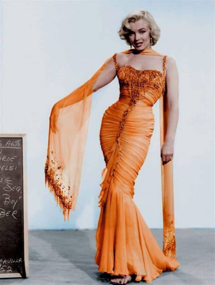 Pin by Natdesir on Marilyn monroe in 2020 Marilyn monroe fashion