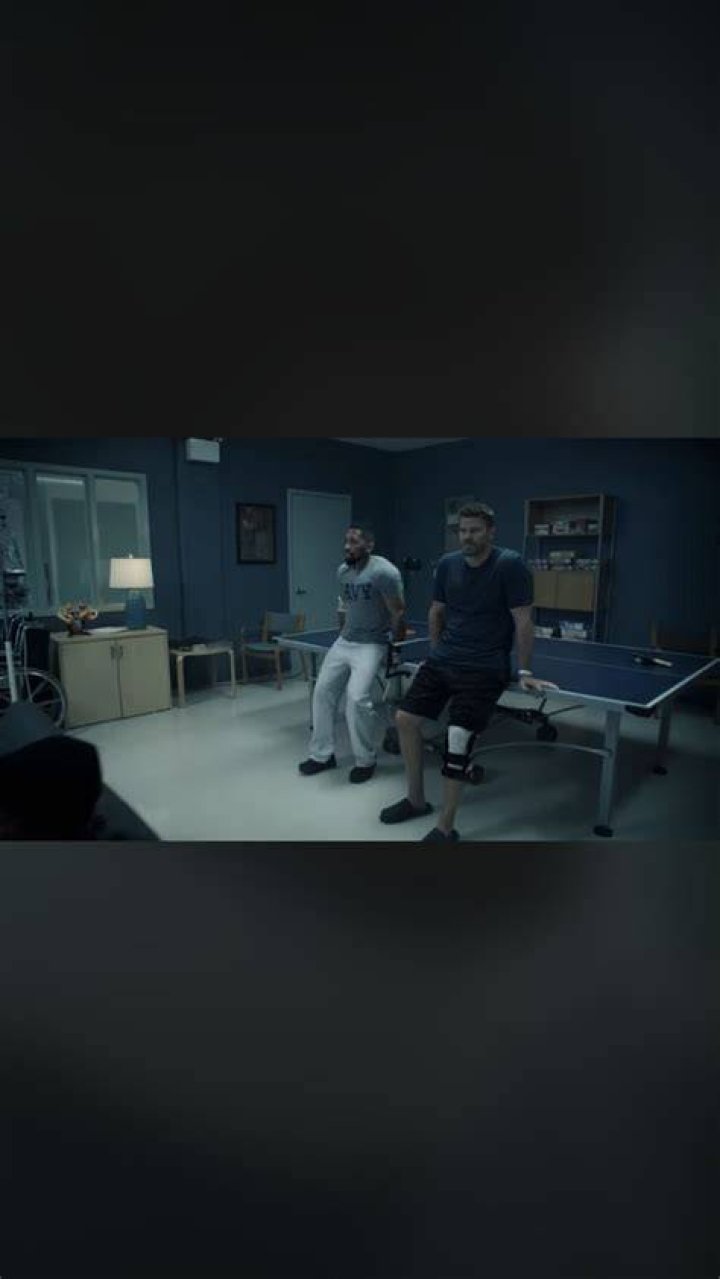 Pin by Sara Bonus on Seal Serie Max thieriot, Sexy bearded men