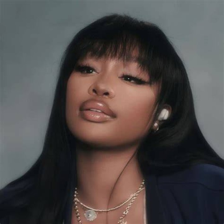 Pin on sza ━☆.*・。゚