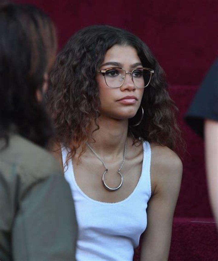 Pin on zendaya