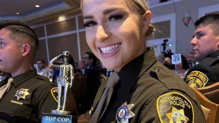 Police Las Vegas officer kills wife, son and then himself in burning