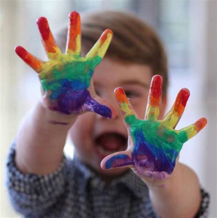 Prince Louis gets messy in adorable outtake from his birthday photo shoot