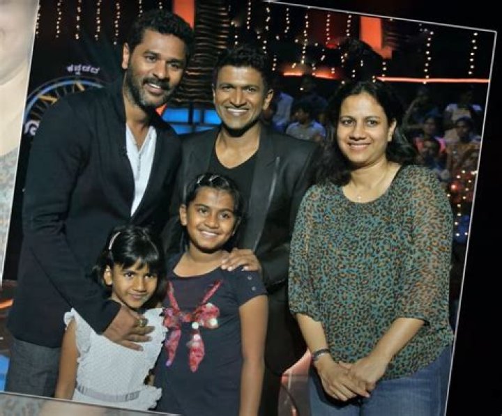Puneeth Rajkumar Daughters Dhruti & Vanditha Appu Samadhi Puneeth