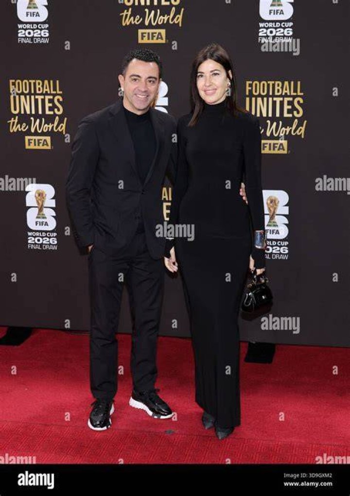 Qui est Nuria Cunillera ? Rencontrez la superbe &eacute;pouse de Xavi Hernandez