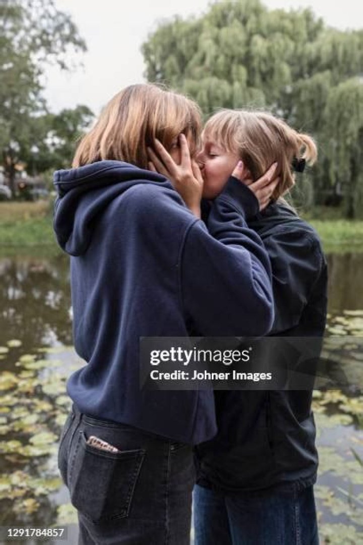 "It is disgusting" Kissing teenage lesbians 'told off by Morrisons