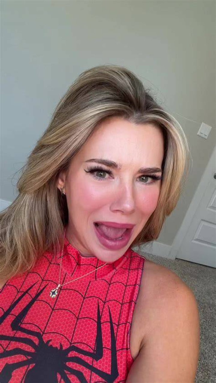 Rae Rockhold 🦄 raerockhold TikTok Analytics Profile, videos