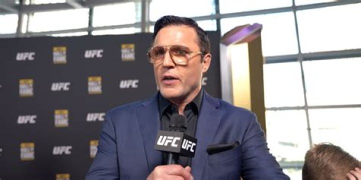 Rare Pics Of Chael Sonnen With His Wife & Children Law Of The Fist