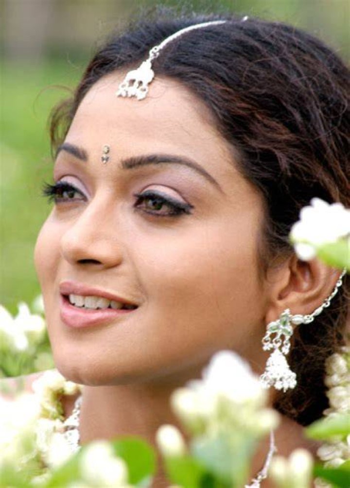 Rati Photos [HD] Latest Images, Pictures, Stills of Rati FilmiBeat