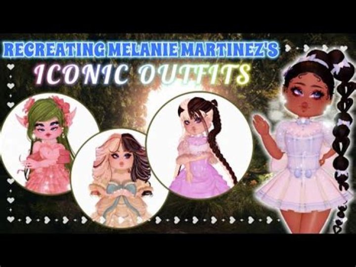 RECREATING MELANIE MARTINEZ'S INSTAGRAM PHOTOS IN ROYALE HIGH