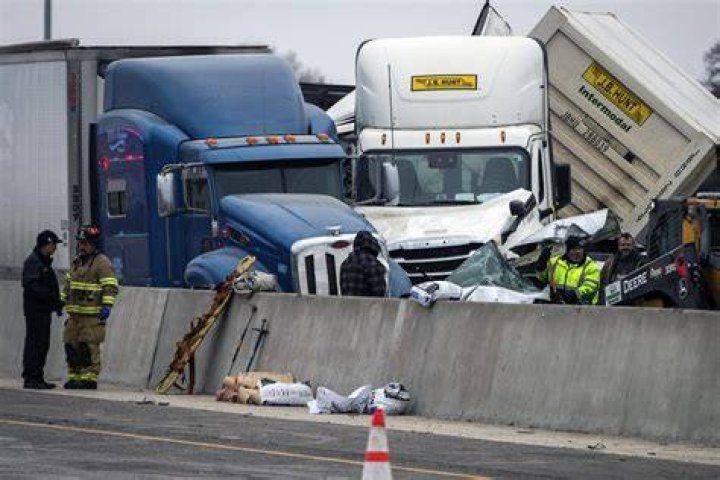 Report 2 of 6 killed in massive Texas crash had exited cars KLBK