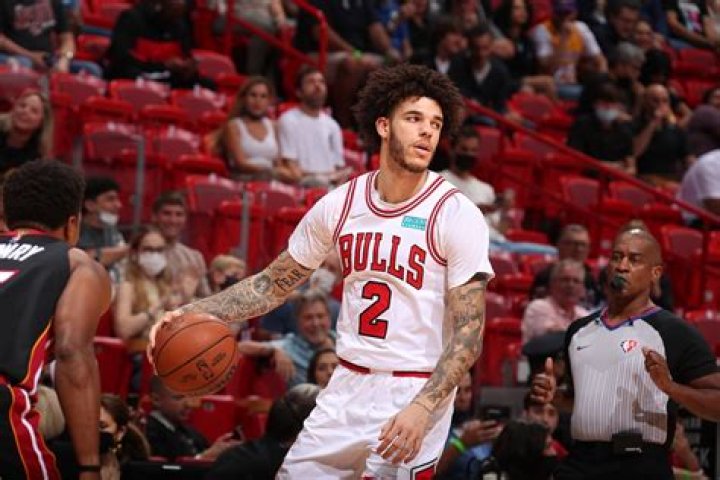 Report says Lonzo Ball to work out for Lakers Local Sports