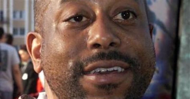 Reports Rapper Tone Loc collapses on stage in Iowa