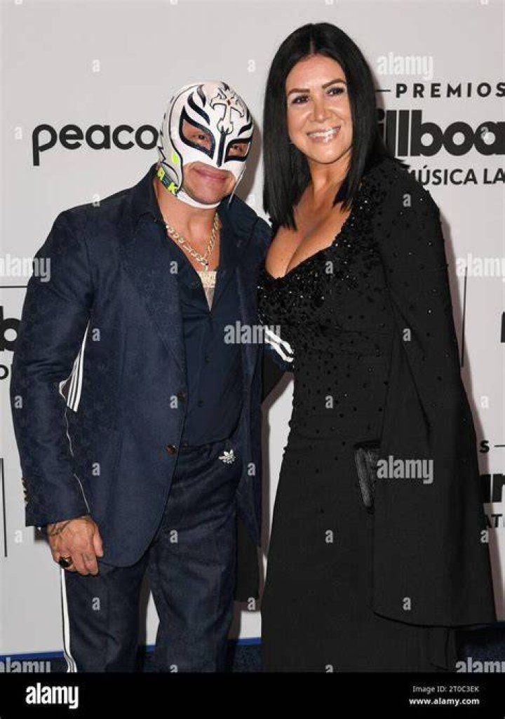 Rey Mysterio Wife Meet Angie Gutierrez