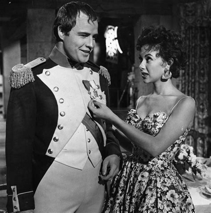 Rita Moreno revela que namorou Elvis Presley apenas por vingança
