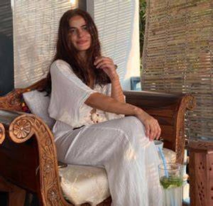 Riya Sisodiya Bio, Career, Age, Height, Relationship, Affairs, Net