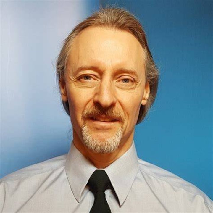 Robert Milburn Founder & CEO WEBSITES OURFINGERTIPS LinkedIn