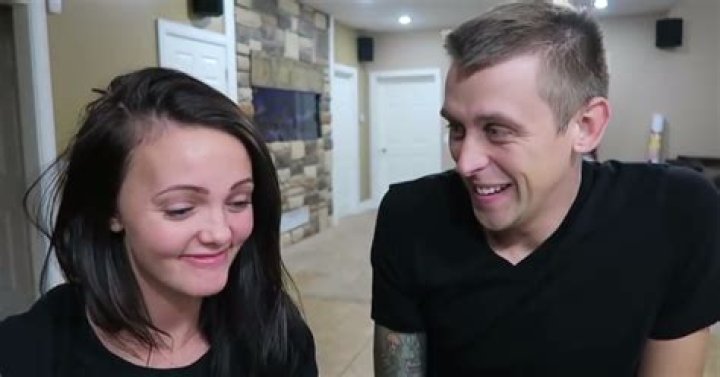 Roman Atwood & Brittney Smith Engaged YouTubers Announce Engagement