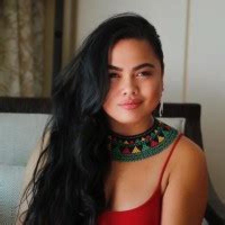Roslynn Alba Cobarrubias LinkedIn