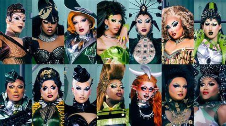 Rupaul Drag Queen, Classic Portraits, Queen Makeup, Queen Fashion