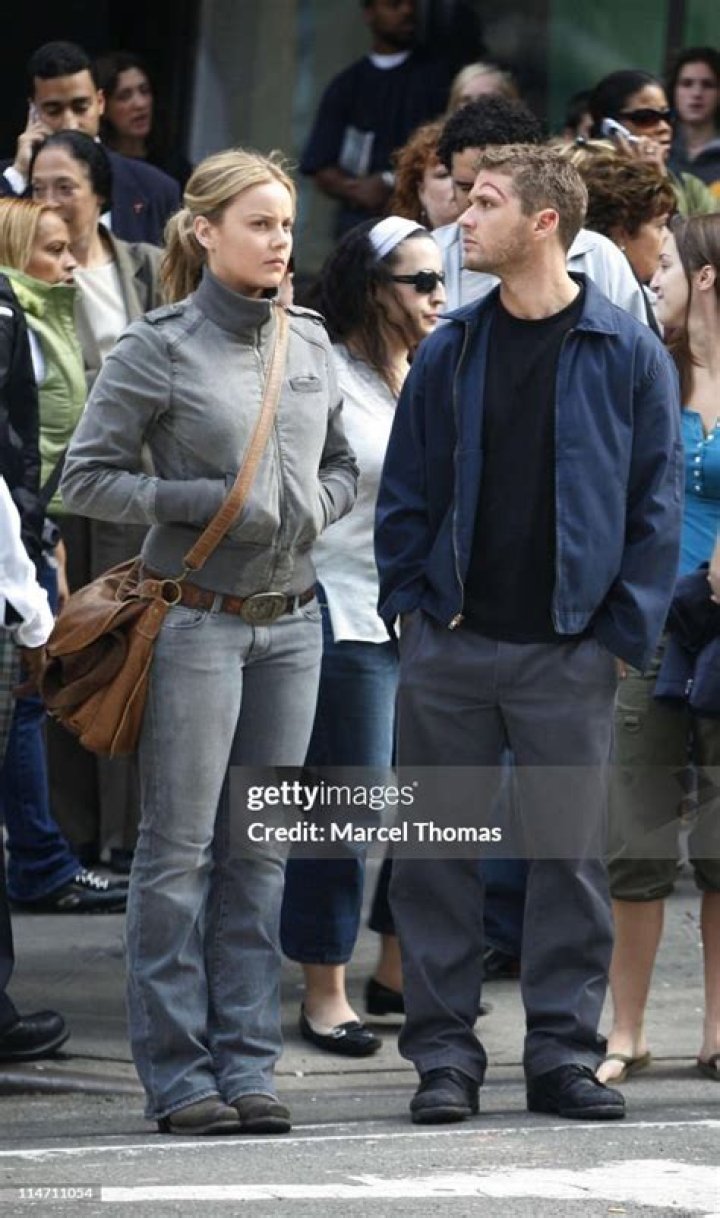 Ryan Phillippe & Abbie Cornish Keep Close Photo 1185951 Photos