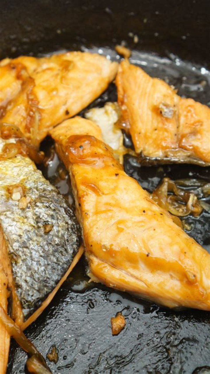Salmon with Oyster Sauce and Caramelized Onions The Cookware Geek