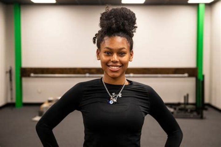 Sanaa Hebron, daughter of former Eagles RB Vaughn, is the latest in an