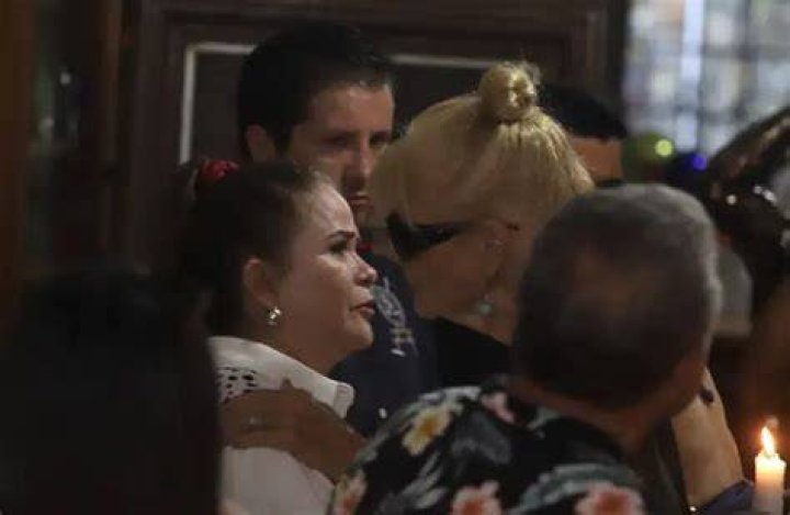 Sandra Vale, primera esposa de Andr&eacute;s Garc&iacute;a, reacciona a muerte