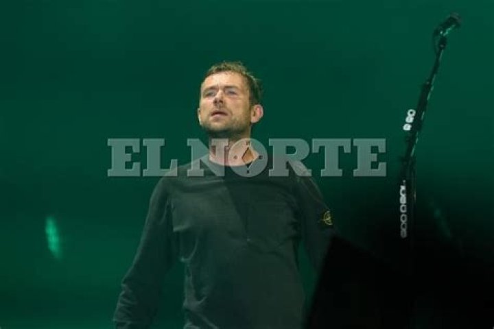Se separa Damon Albarn tras 25 años de relación